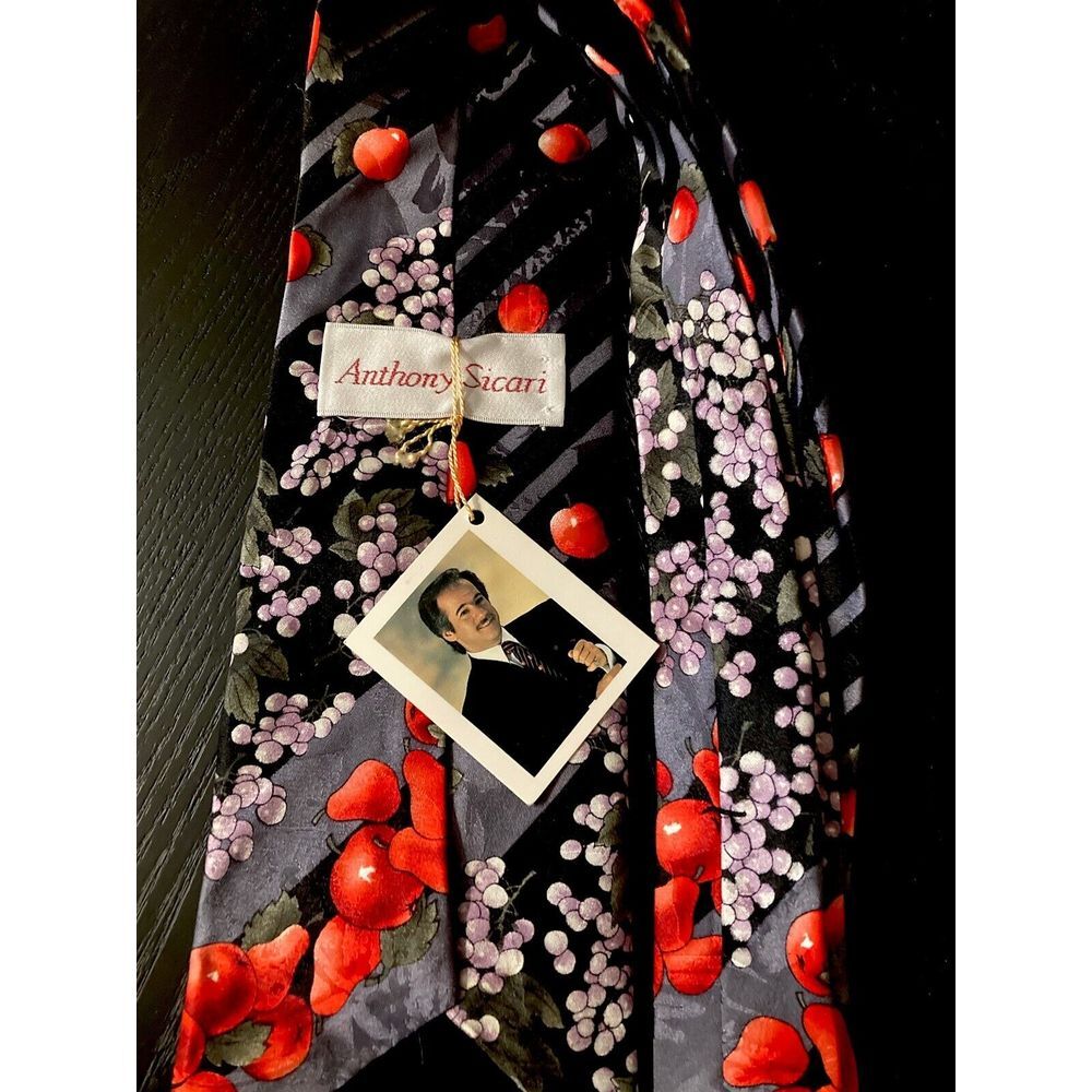 Anthony Sicari 100% Silk Men's Neck Tie Multicolor Fruit Pear Themed Tie NEW! - Picture 2 of 4